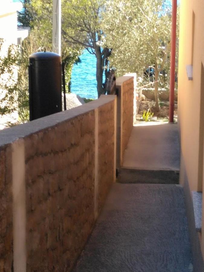 Apartmani Ivankovic Карлобаг Екстериор снимка