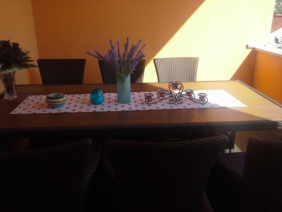 Apartmani Ivankovic Карлобаг Екстериор снимка