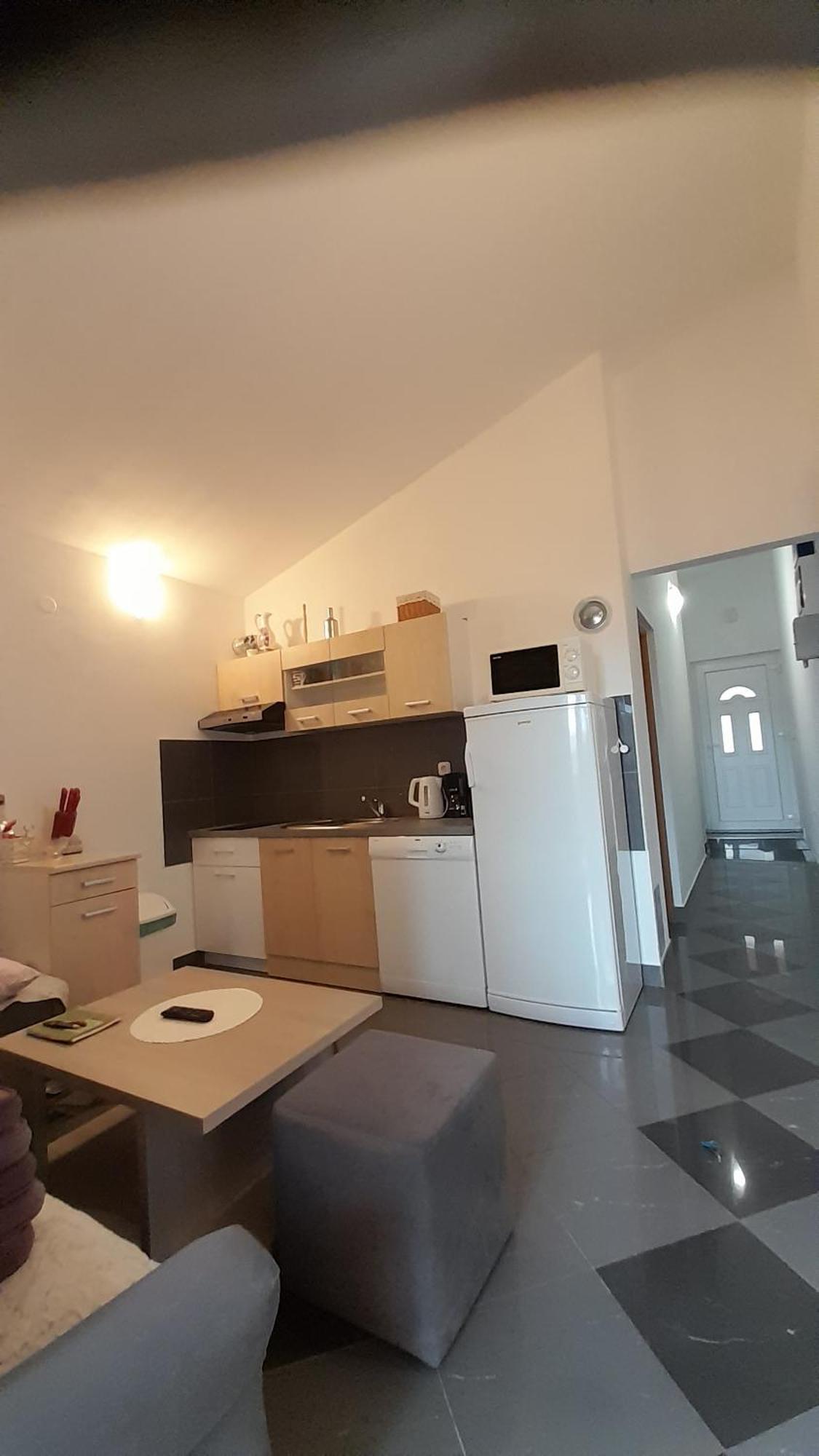 Apartmani Ivankovic Карлобаг Стая снимка